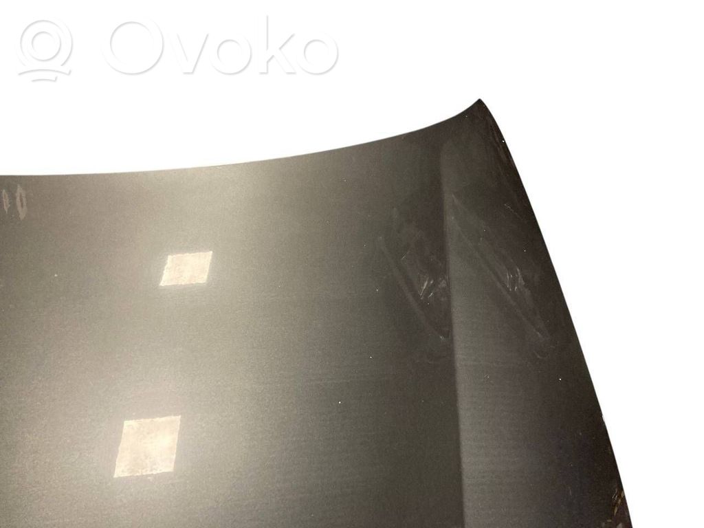 Dzinēja pārsegs (vāks)