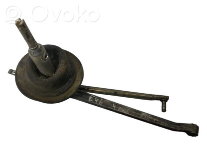 Switching mechanism (sliding mechanism)