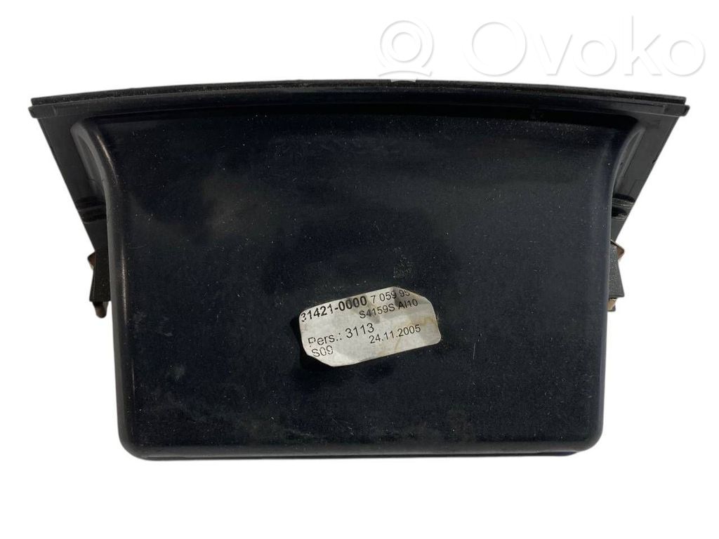 Mantu nodalījums centrālā konsole