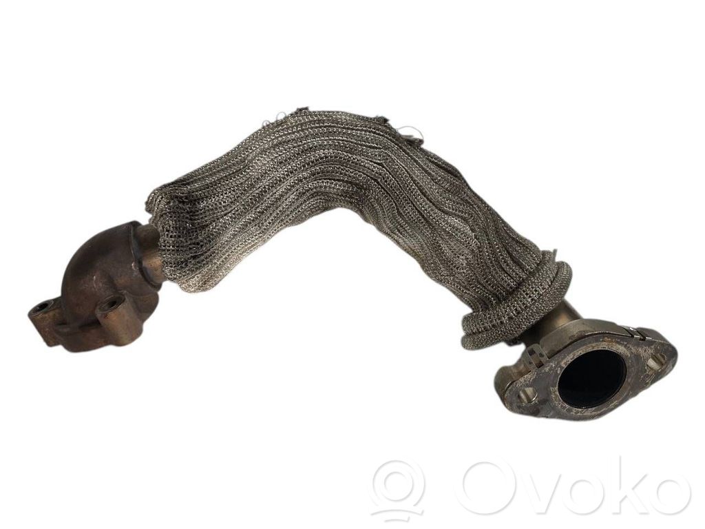 Caurulīte (-es) / šļūtene (-es)