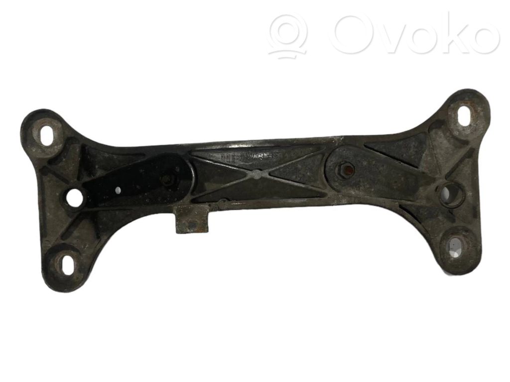 Кронштейн крепления трансмиссии