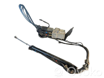 Bagāžnieka pārsega hidraulikas sūknis