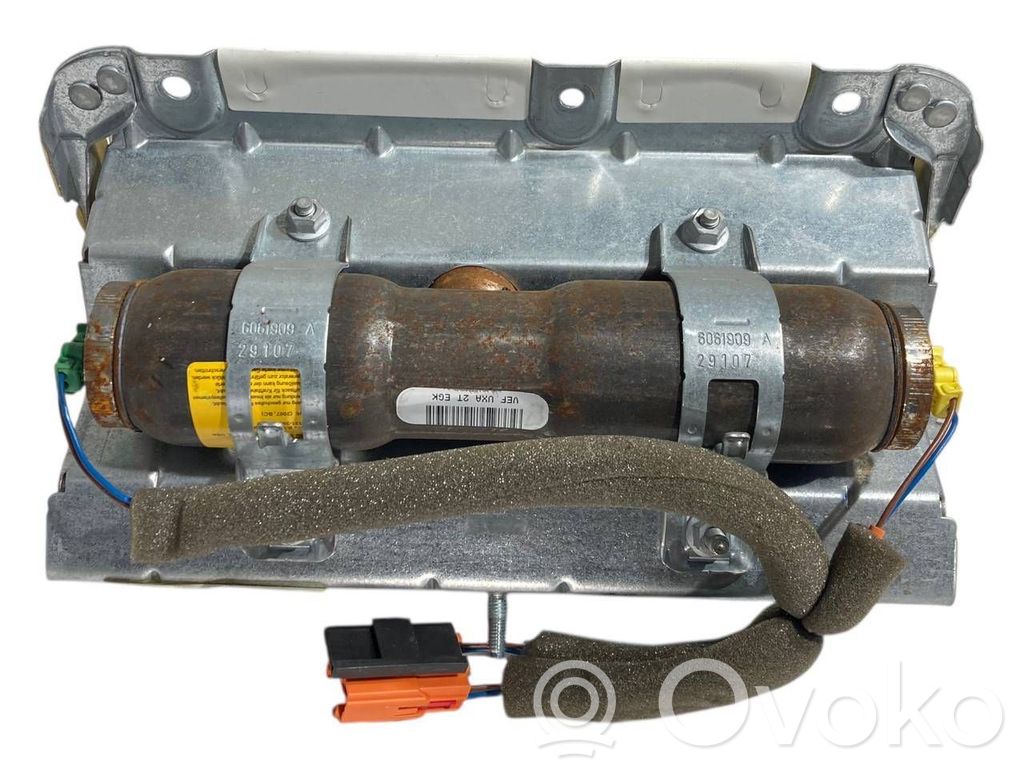 Pasažiera drošības spilvens