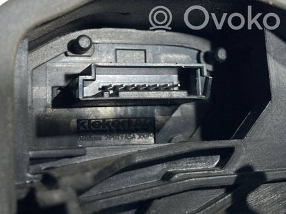 Front lock
