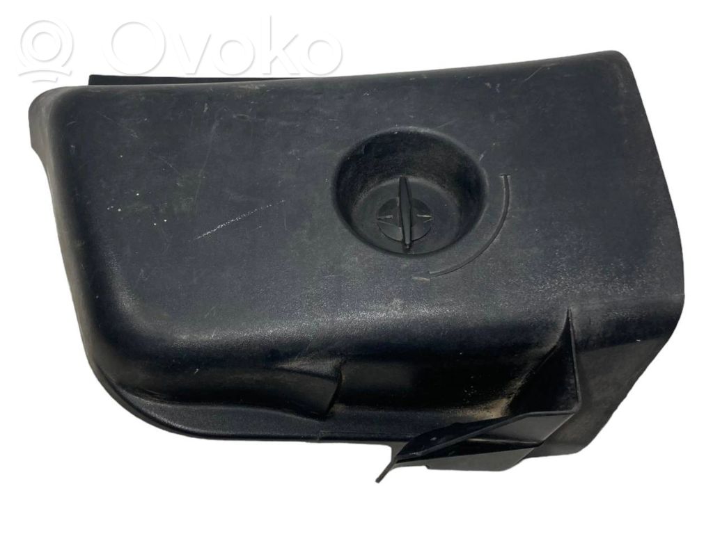 Aizmugurējā luktura detaļa