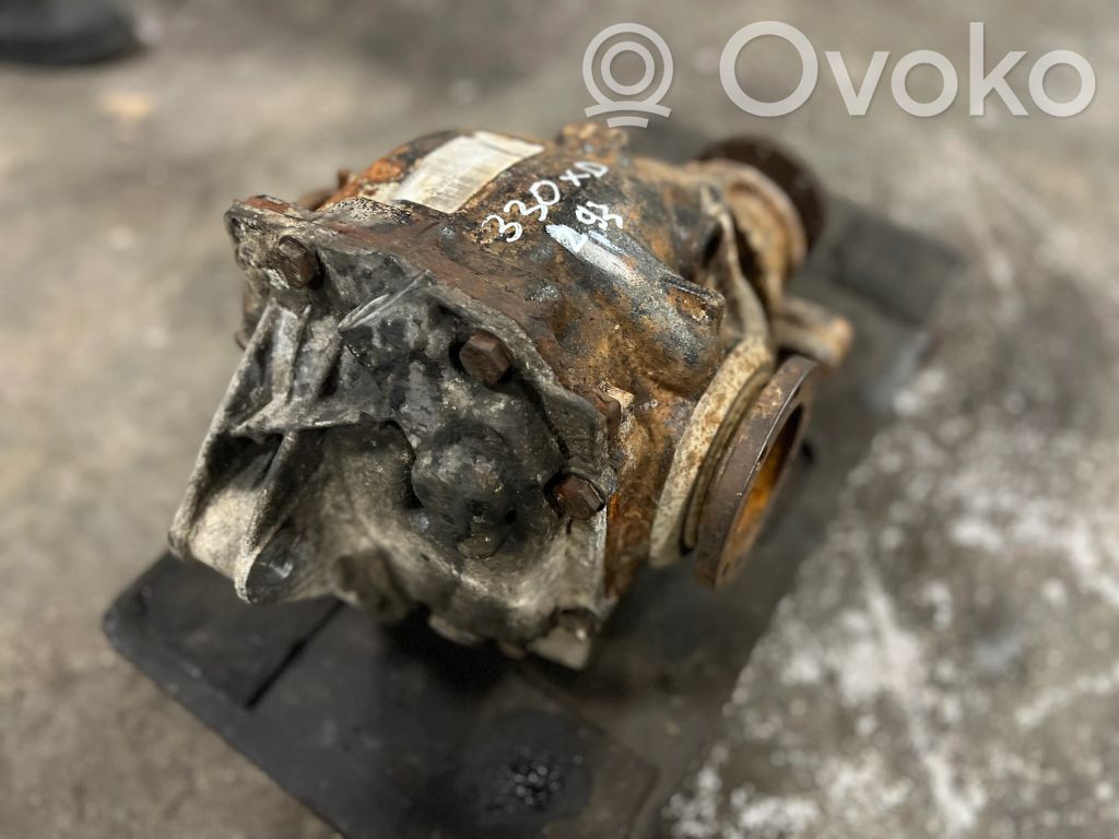 Aizmugurējais reduktors