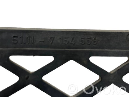 Apakšējais režģis (trīsdaļīgs)