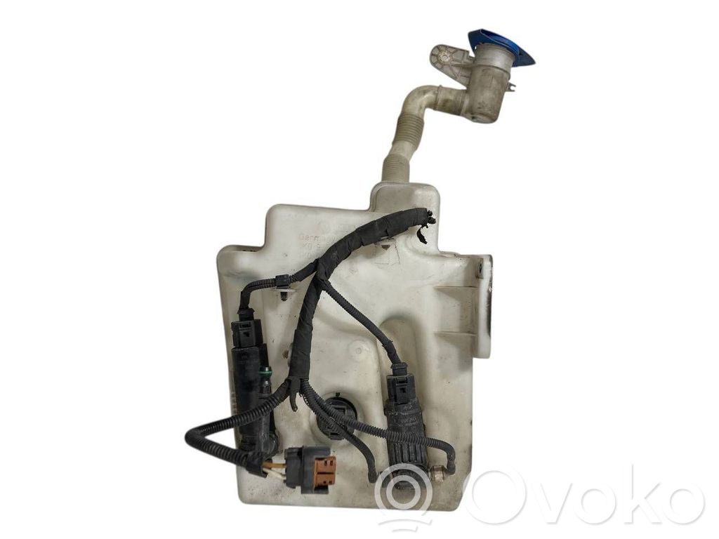 Logu šķidruma tvertne