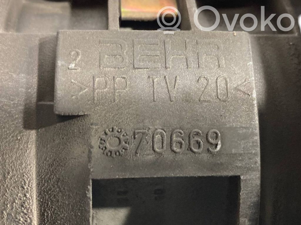 Mazā radiatora ventilators