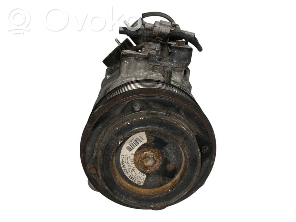 Air conditioner compressor (pump)