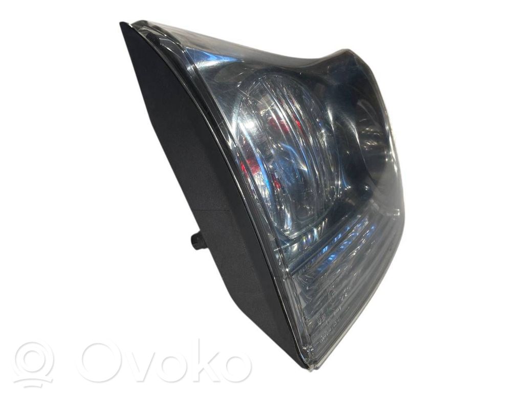 Aizmugurējais lukturis pārsegā