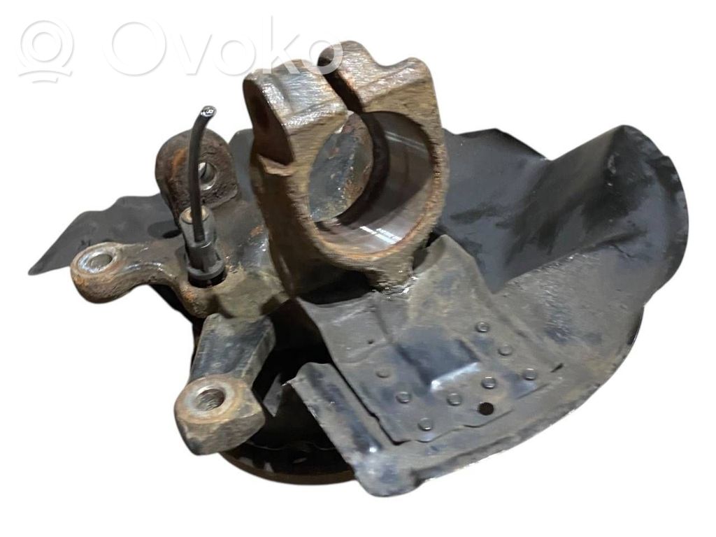 Priekšējā riteņa rumbas vārpstas šarnīrs (stupica, capfa)