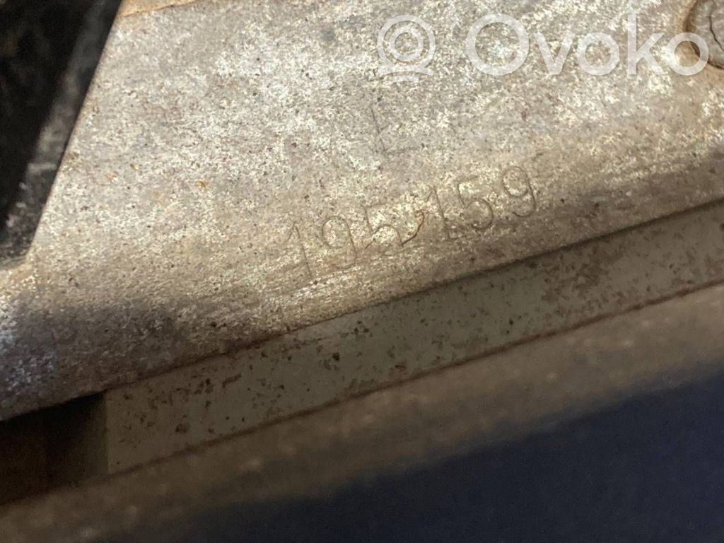 Aizmugurējais lukturis virsbūvē