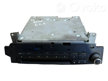 Radio / CD/DVD atskaņotājs / navigācija