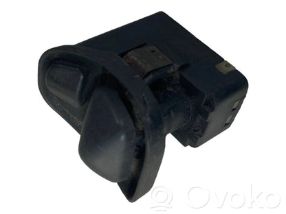 Side mirror switch