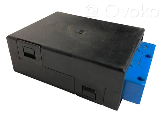 Window wiper relay