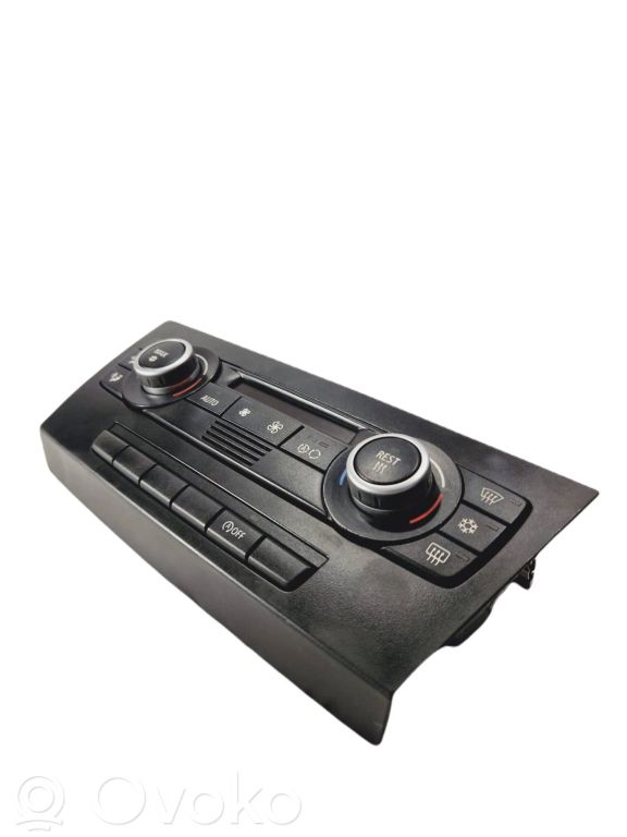 Gaisa kondicioniera / klimata kontroles / salona apsildes vadības bloks (salonā)