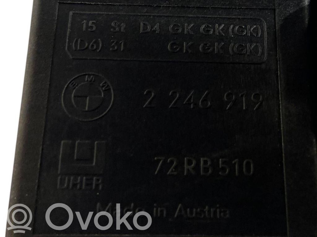 Kvēlsveču relejs