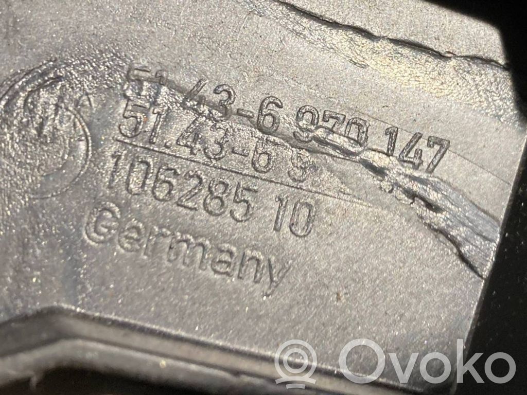 Sānu dekoratīvā apdare (pie loga)