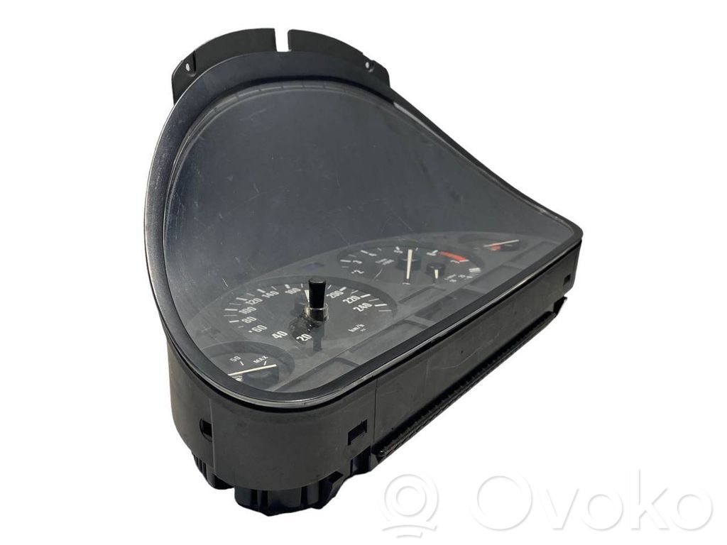 Spidometrs (instrumentu panelī)