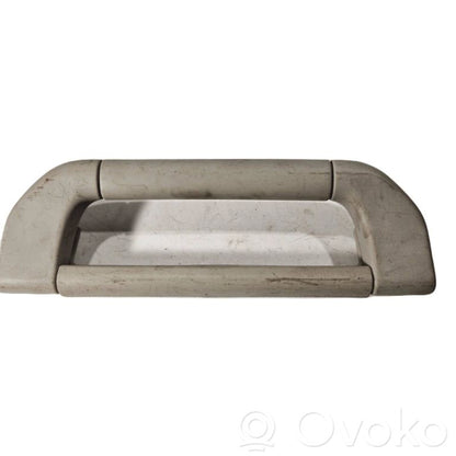 Priekšējais rokturis