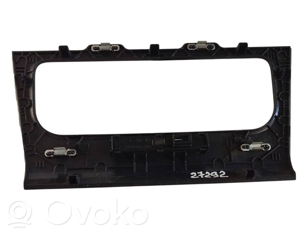 Klimata kontrole / mazā radiatora vadības dekoratīvā apdare