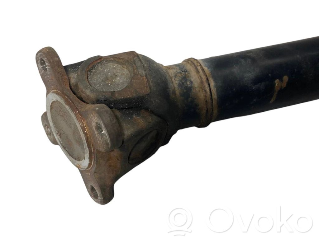 Передний карданный вал