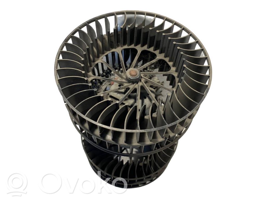 Mazā radiatora ventilators