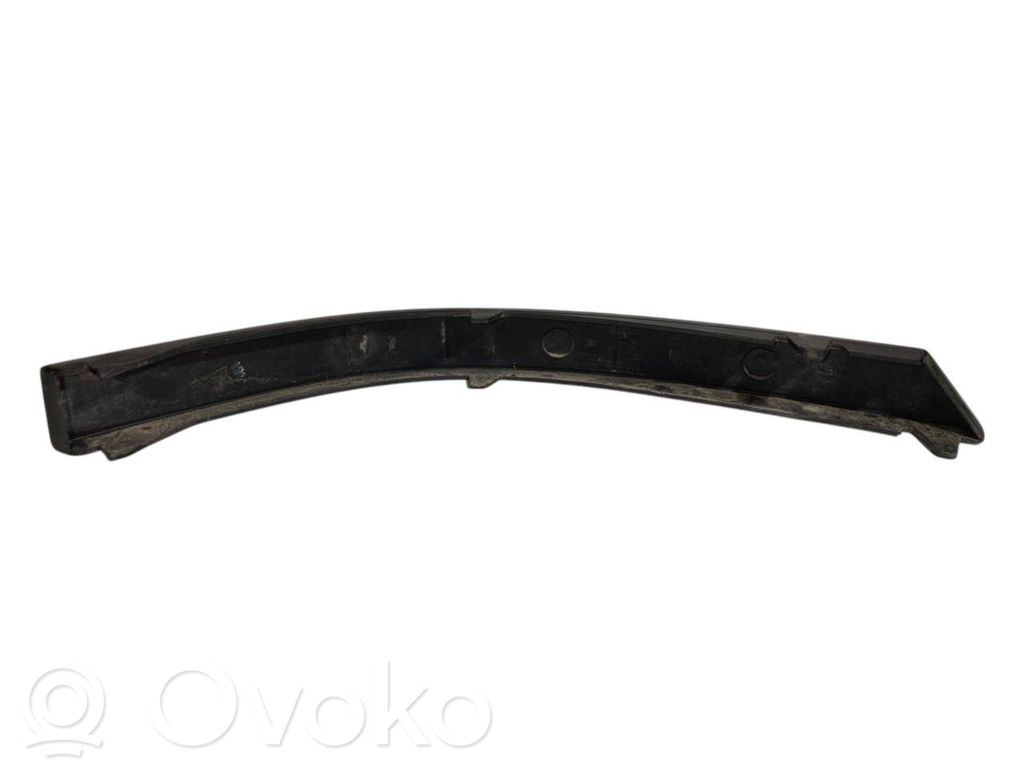 Dekoratīvās aizmugurē bampera ulikas