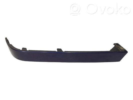 Taillight trim