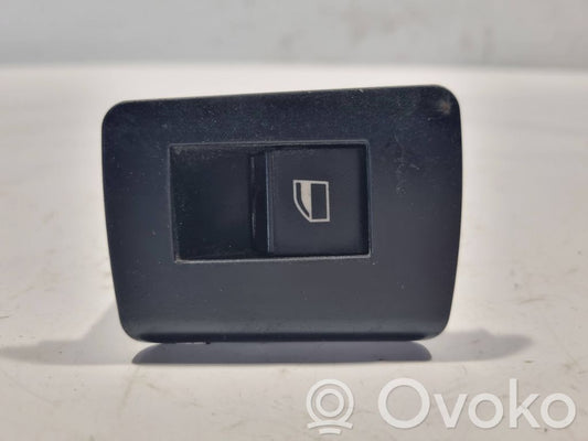 Power window switch