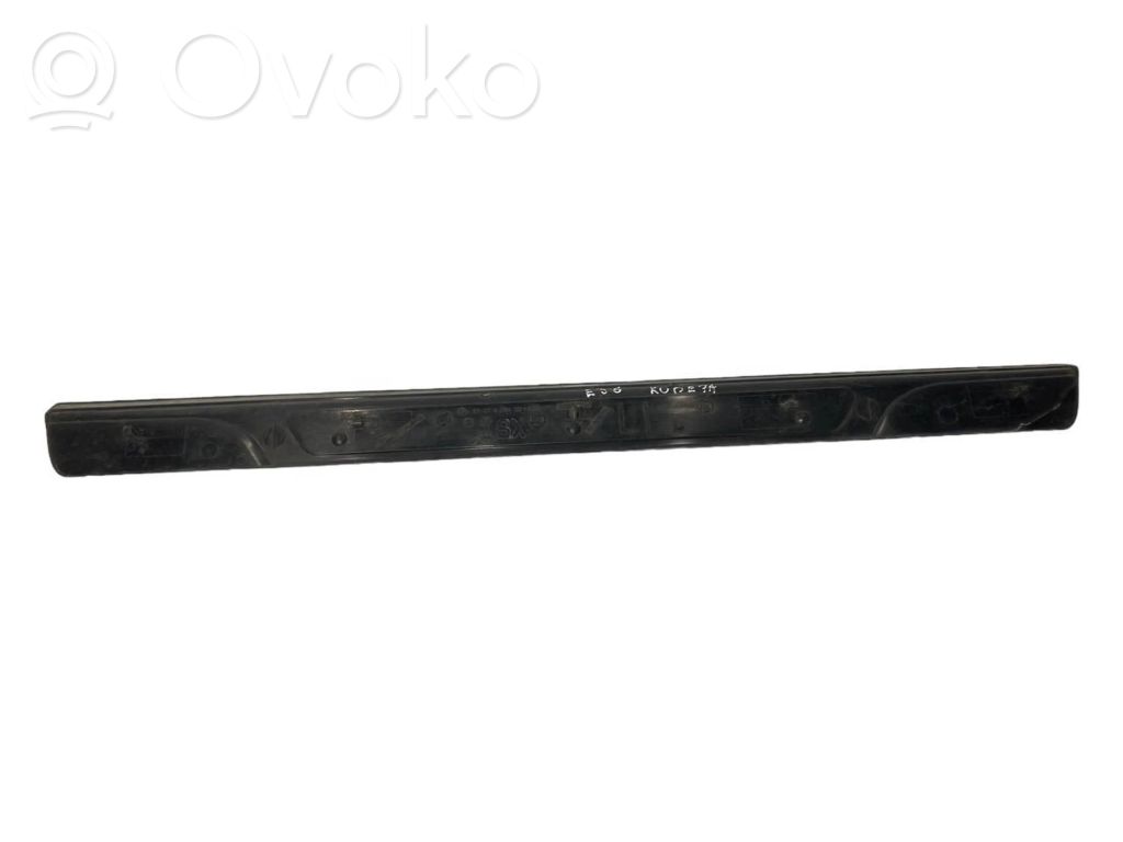 Front sill trim (inner)