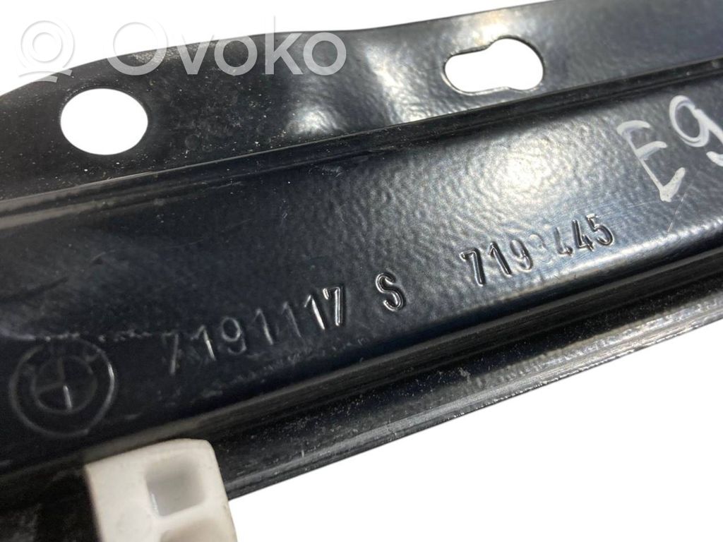 Priekšpusē elektriskā loga pacelšanas mehānisma komplekts