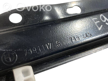 Priekšpusē elektriskā loga pacelšanas mehānisma komplekts