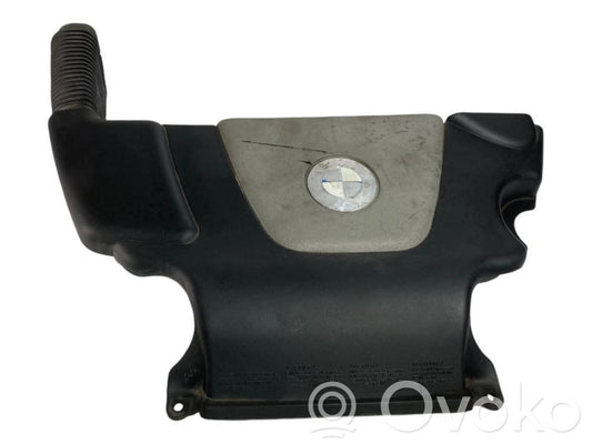 Engine cover (decorative trim)