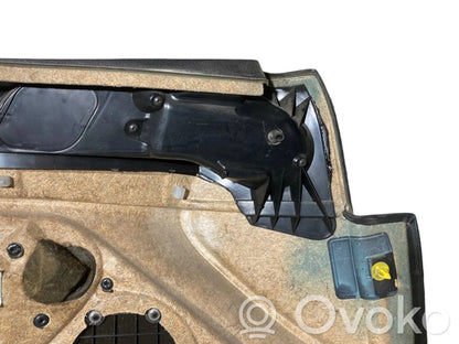 Priekšējo durvju apdare