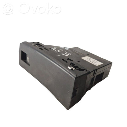 Power window switch