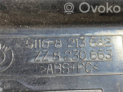 Pelnutrauks (aizmugurē)