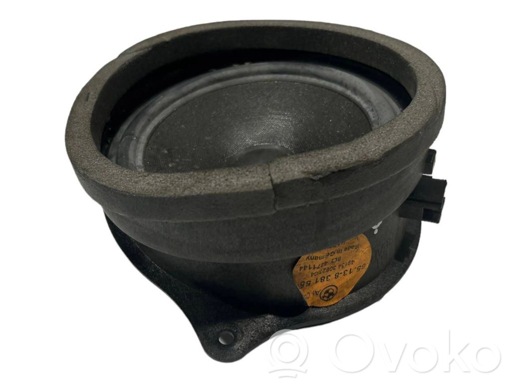 Skaļrunis (-i) priekšējās durvīs