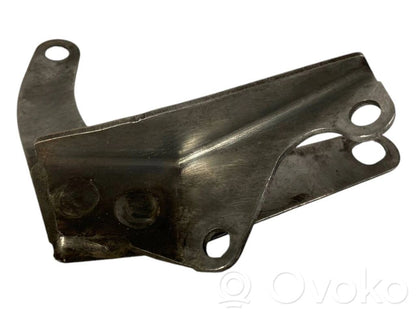 Cita veida dzinēja nodalījuma detaļa