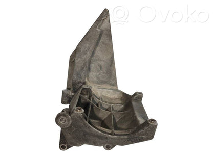 Dzinēja nostiprināšanas stiprinājums-kronšteins