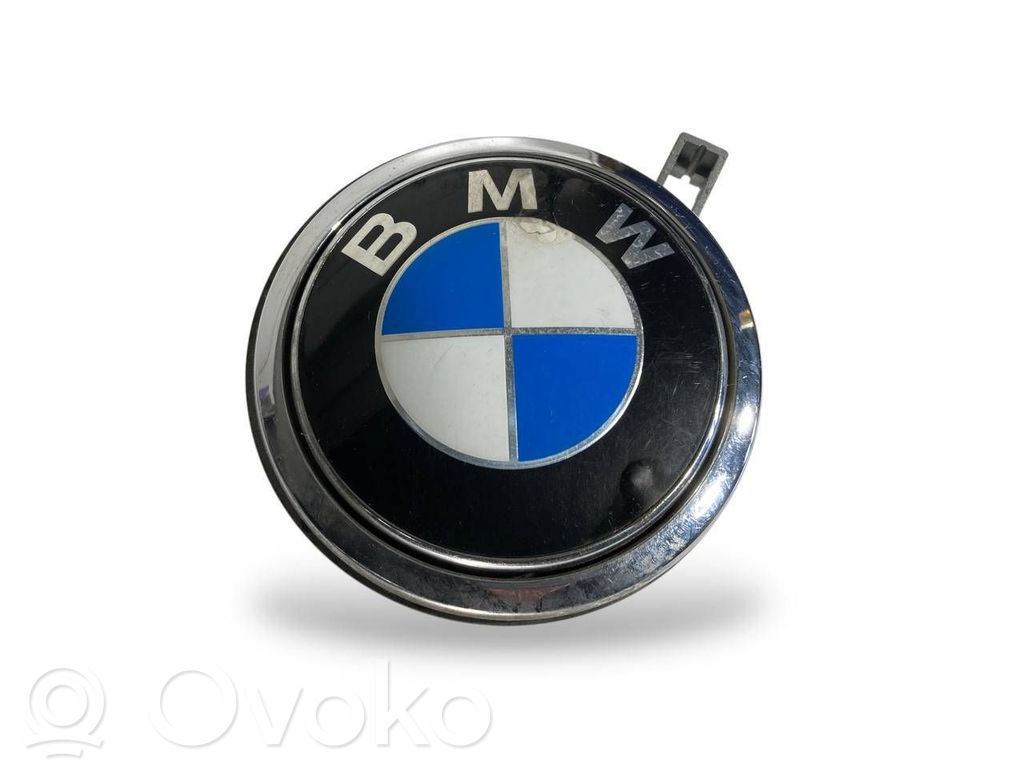 Aizvēršanas rokturis (aizmugurējā pārsega)