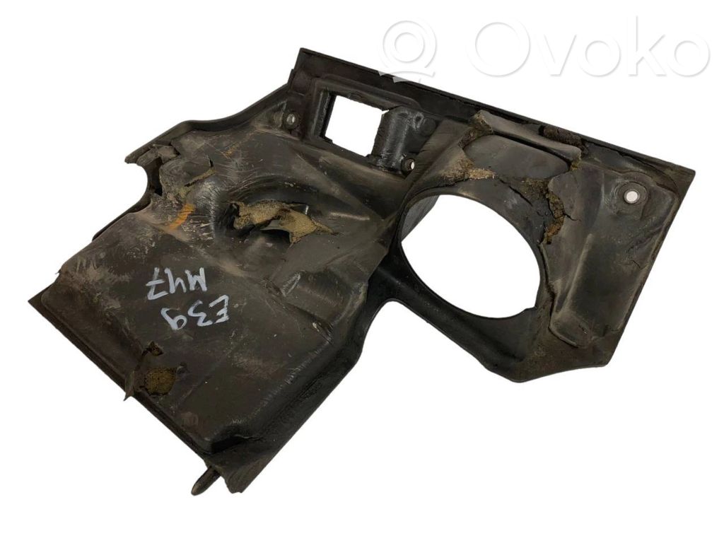 Cita veida dzinēja nodalījuma detaļa