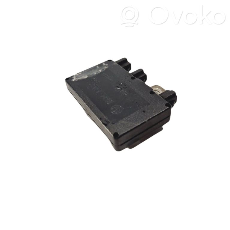 Antenas vadības bloks