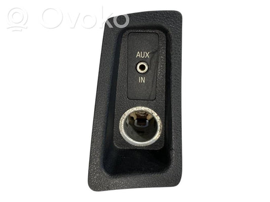 AUX-разъем