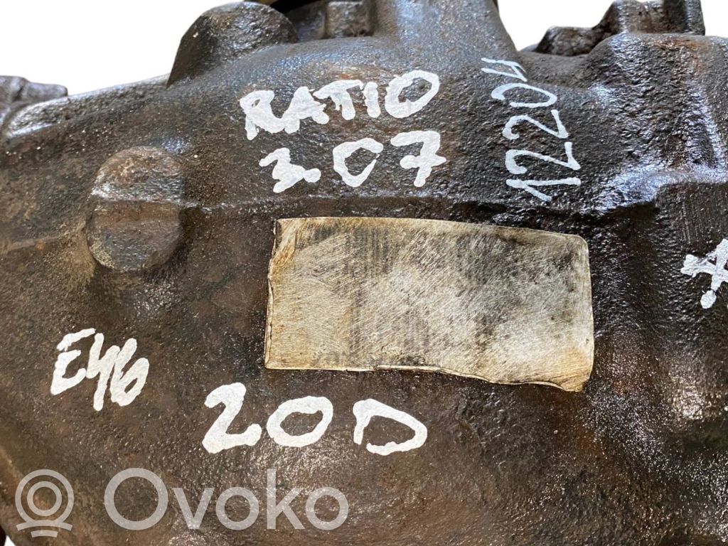 Aizmugurējais reduktors