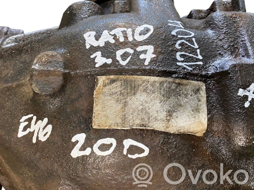 Aizmugurējais reduktors