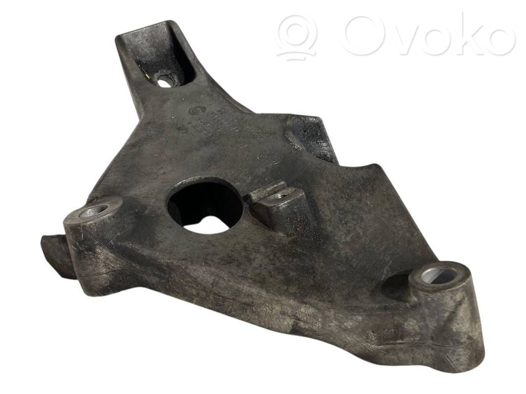 Dzinēja nostiprināšanas stiprinājums-kronšteins