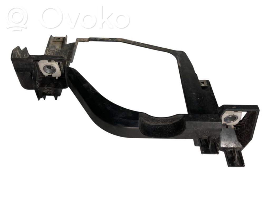 Priekšējā luktura turētājs