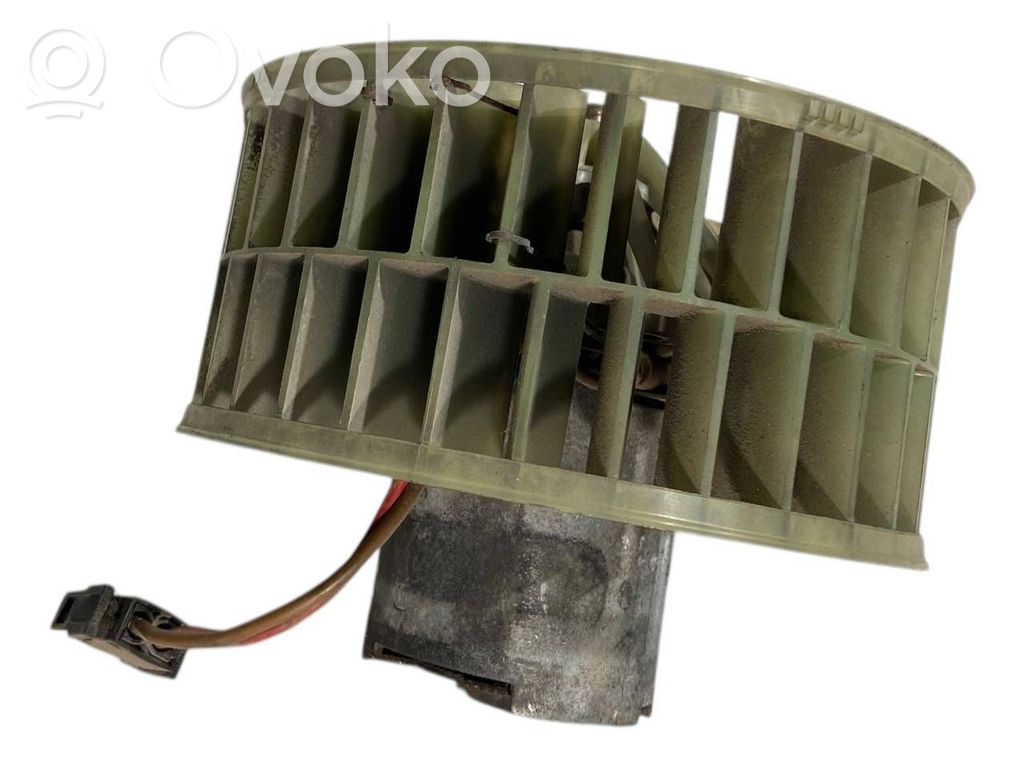 Mazā radiatora ventilators